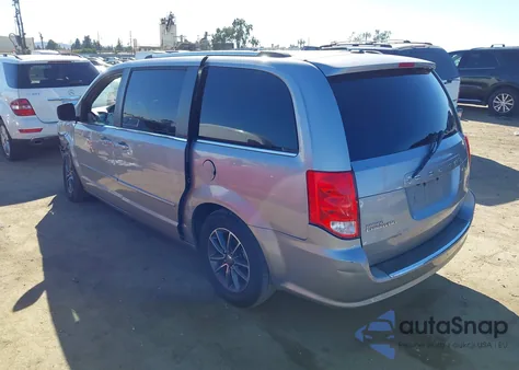 2017 Dodge Grand Caravan Sxt z USA, uszkodzony, nr VIN 2C4RDGCG9HR805784